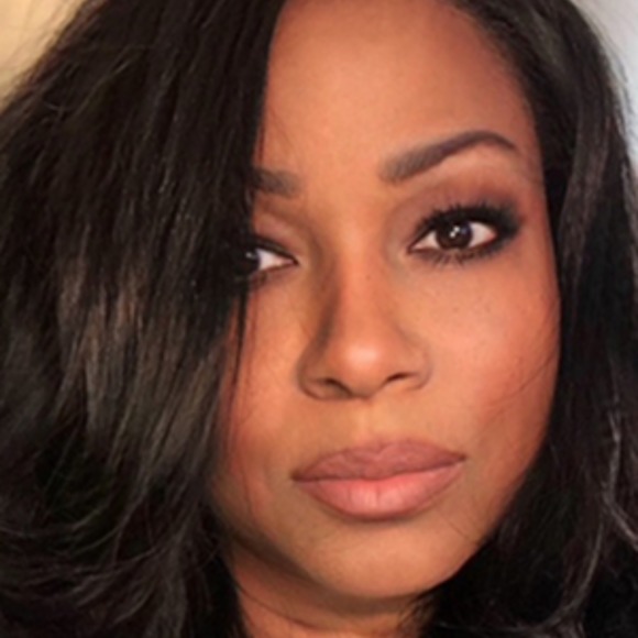 Meet your Posher, Janine - Picture 1 of 1